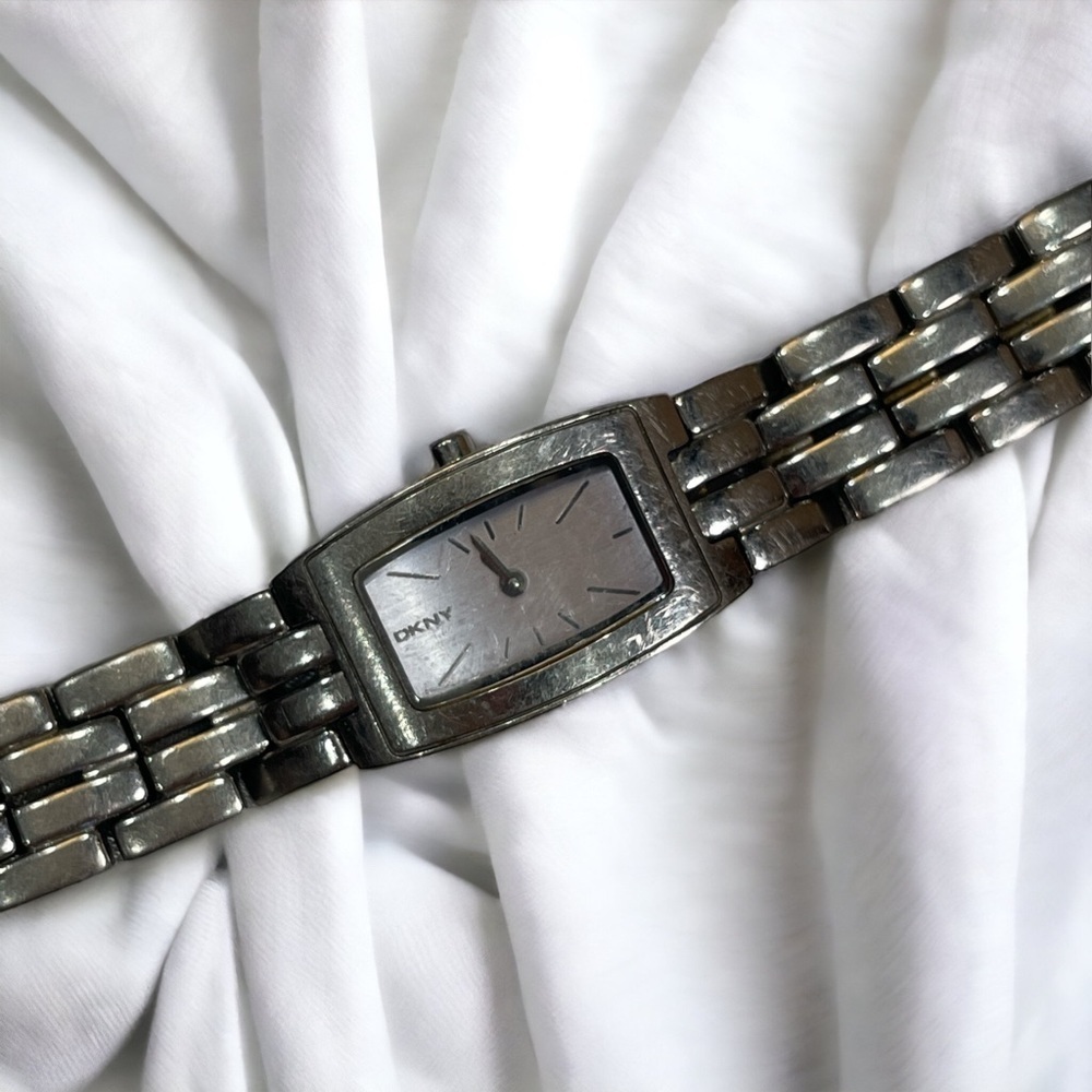 Vintage 00s Y2K DKNY Silver Ladies Watch